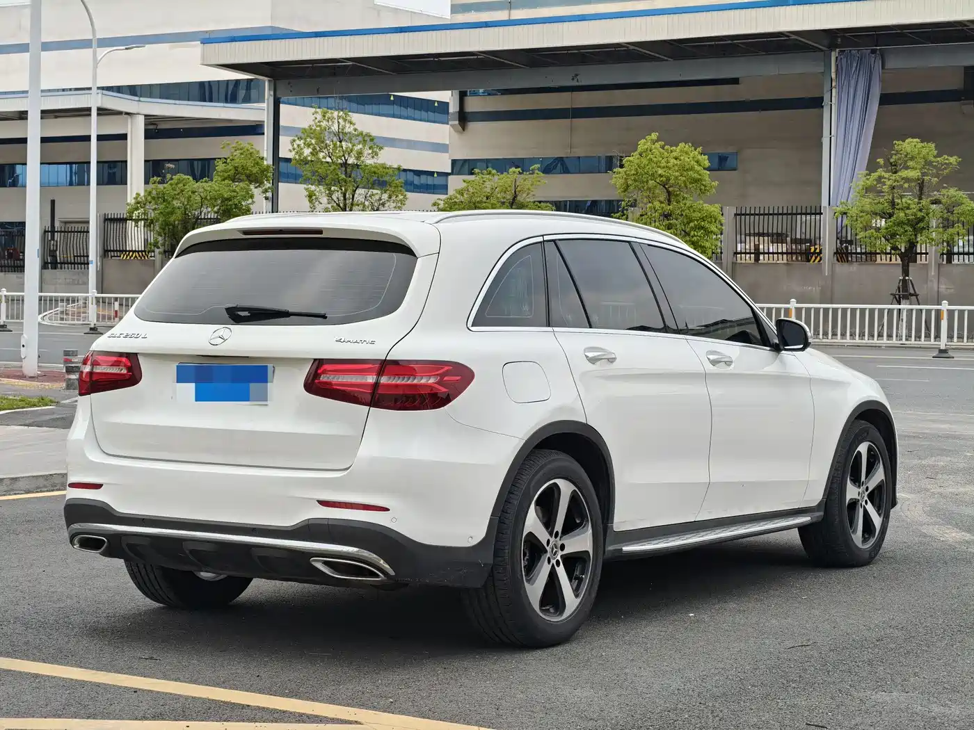 Mercedes-Benz GLC 2019 GLC 260 L 4MATIC Luxury фото 12