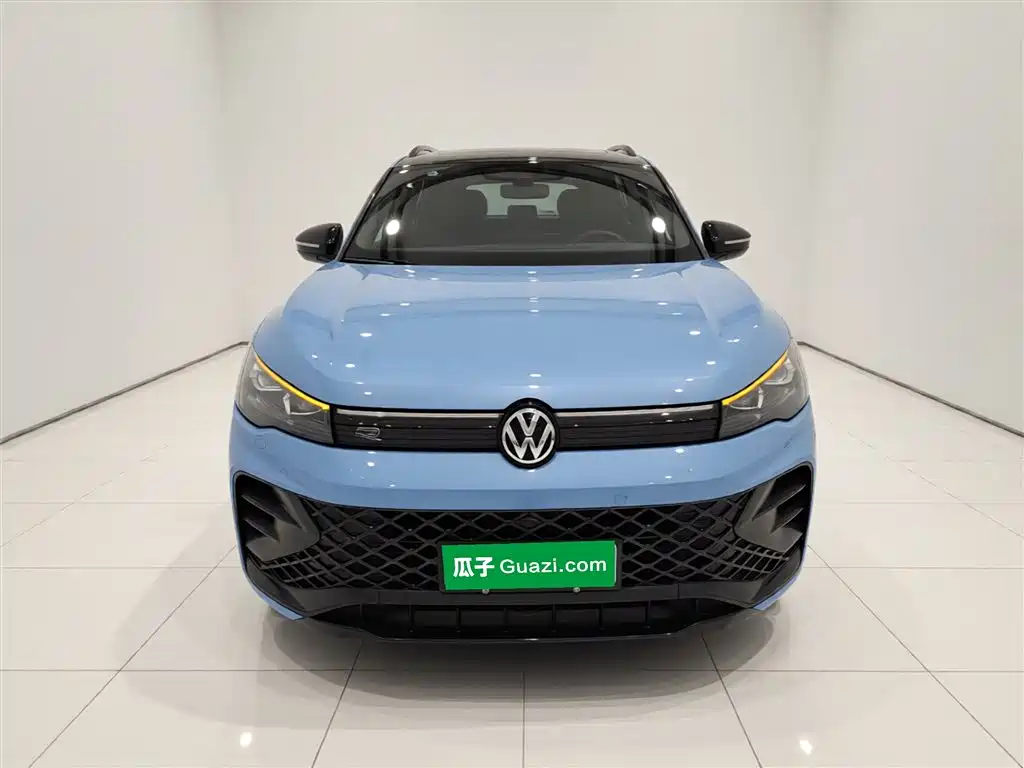 Volkswagen Tiguan L 2024 PRO 380TSI 4WD R-Line Premium Edition фото 3
