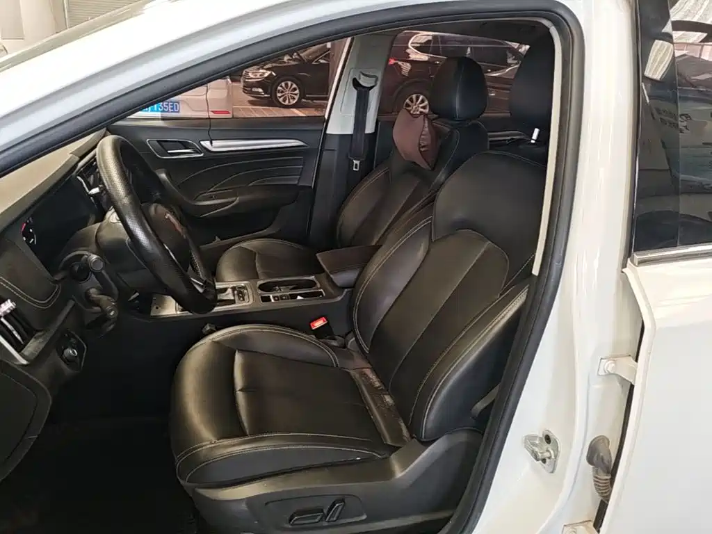 Roewe i6 2018 2018 20T Automatic Flagship Edition