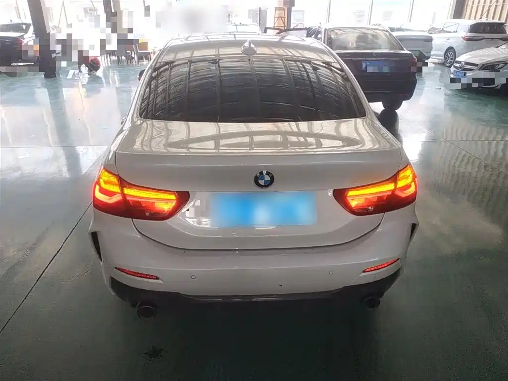 BMW 1-SERIES