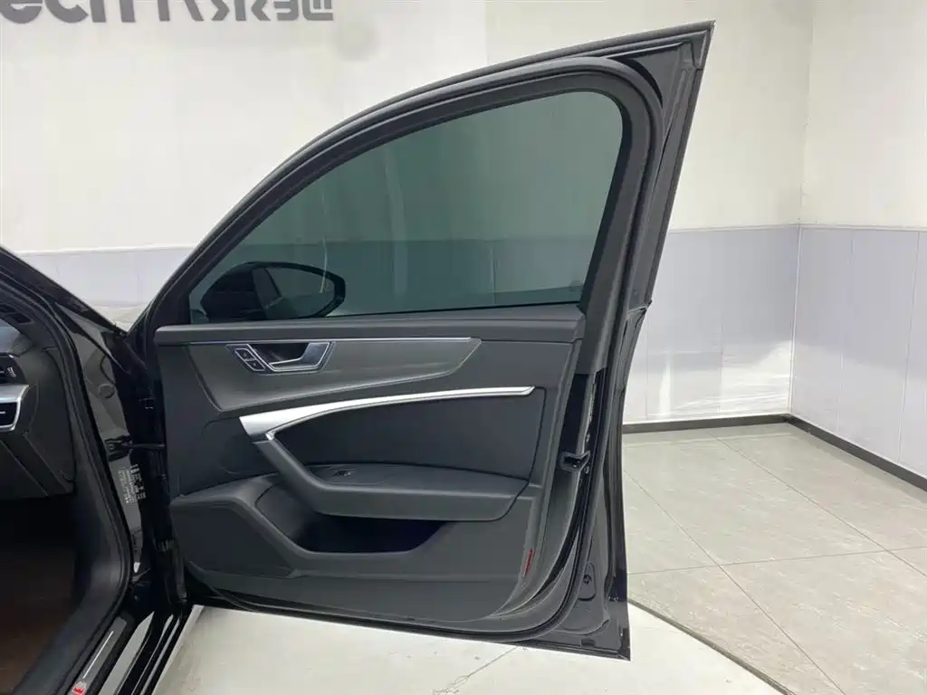 Audi A6L 2025 45 TFSI Premium Sport фото 16