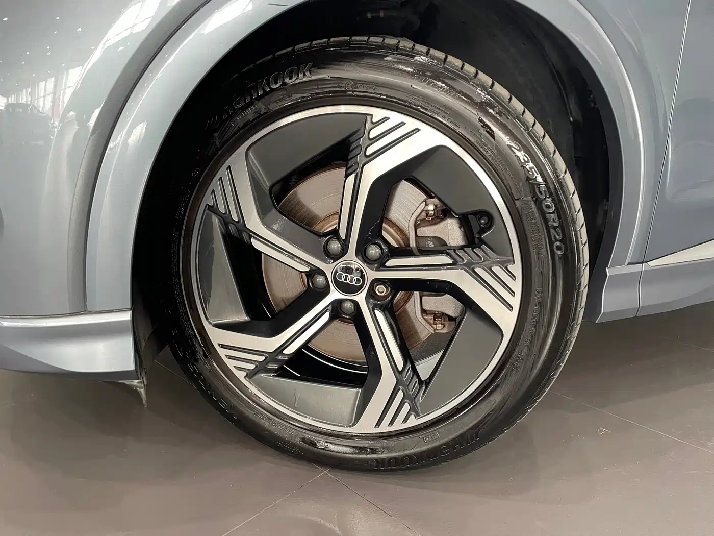 Audi Q4 e-tron 2025 2024 40 e-tron Creation Edition