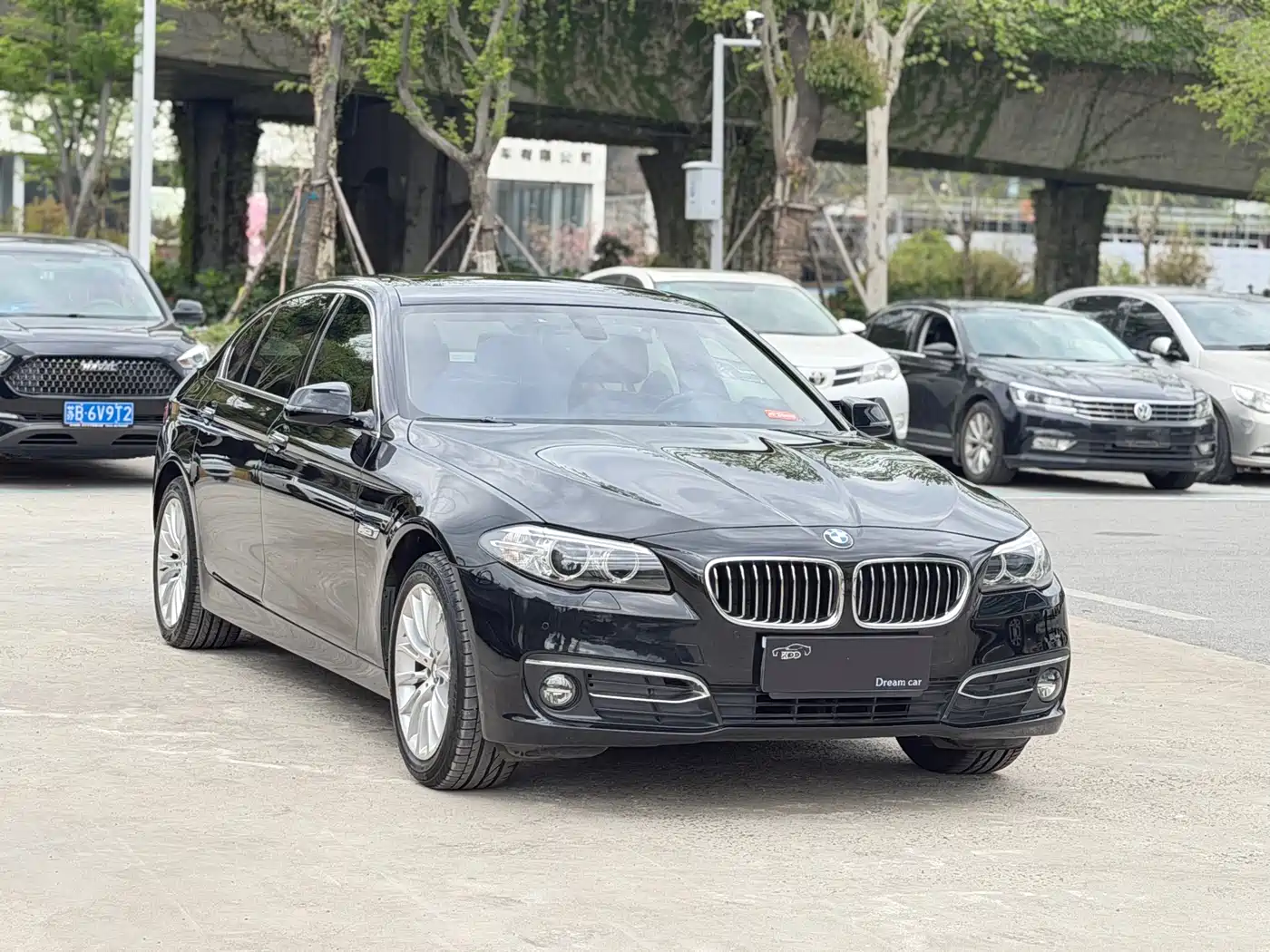 BMW 5 Series 2017 525Li Luxury Design Package фото 3