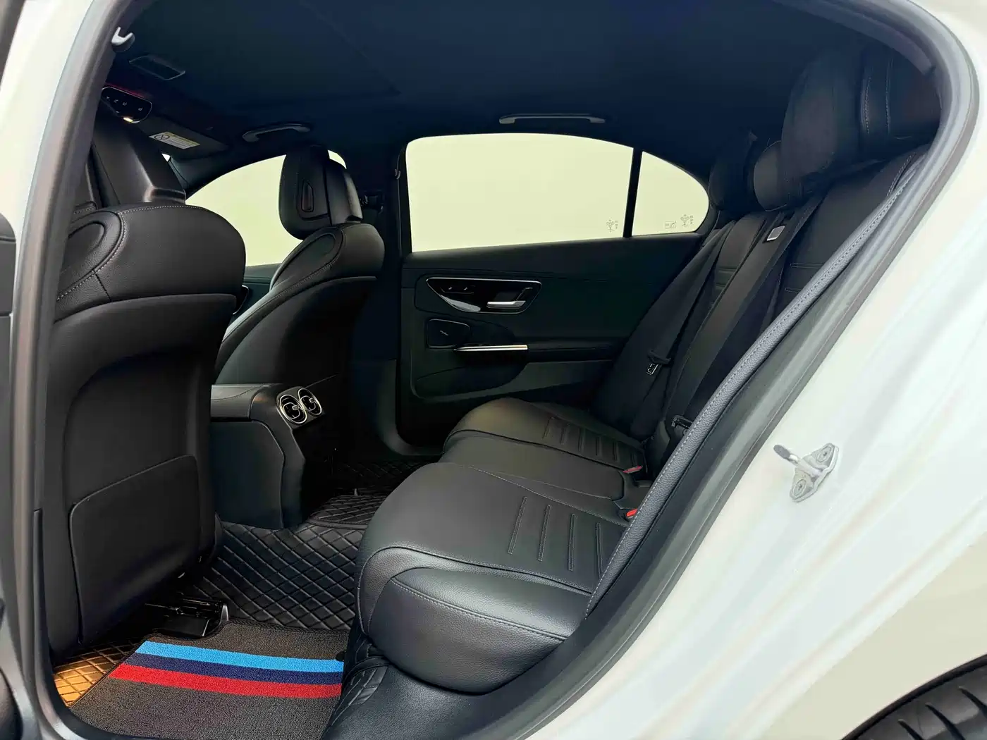 Mercedes-Benz C-Class 2023 C 200 L Sport фото 18