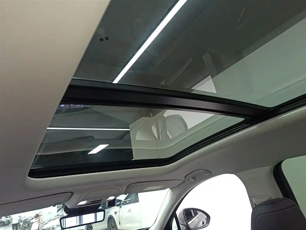 Buick Envision Plus 2025 Enclave Plus 28T 2WD Platinum Edition фото 18