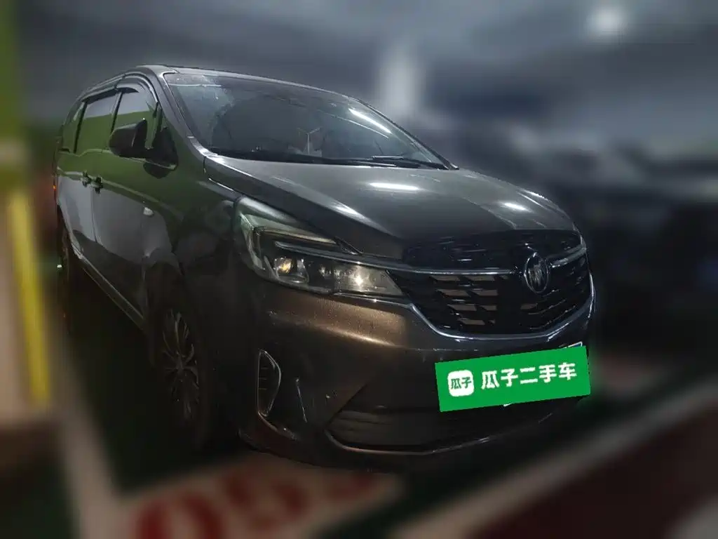 Photo 3 - Buick GL8