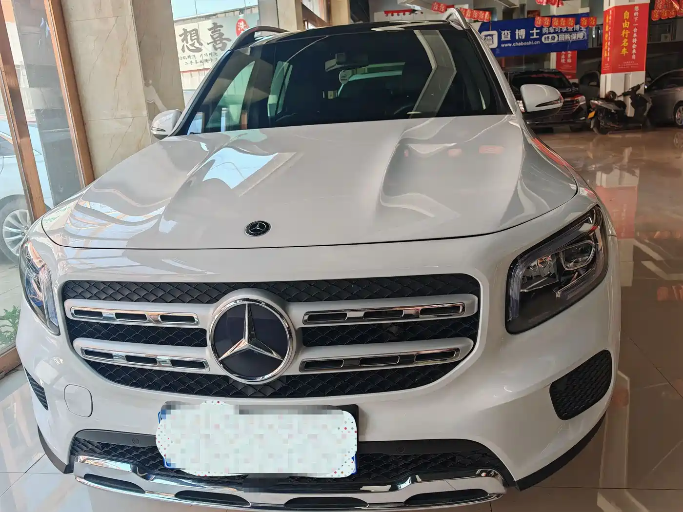 MERCEDES-BENZ GLB