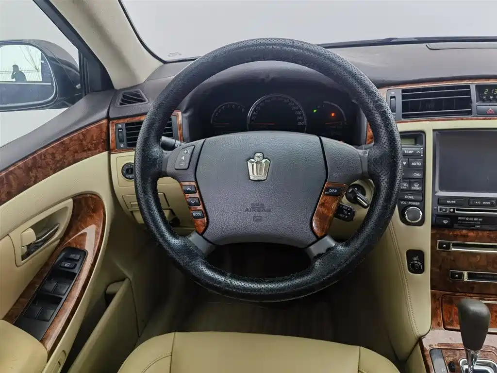 Toyota Crown 2007 2.5L Royal Special Edition фото 11