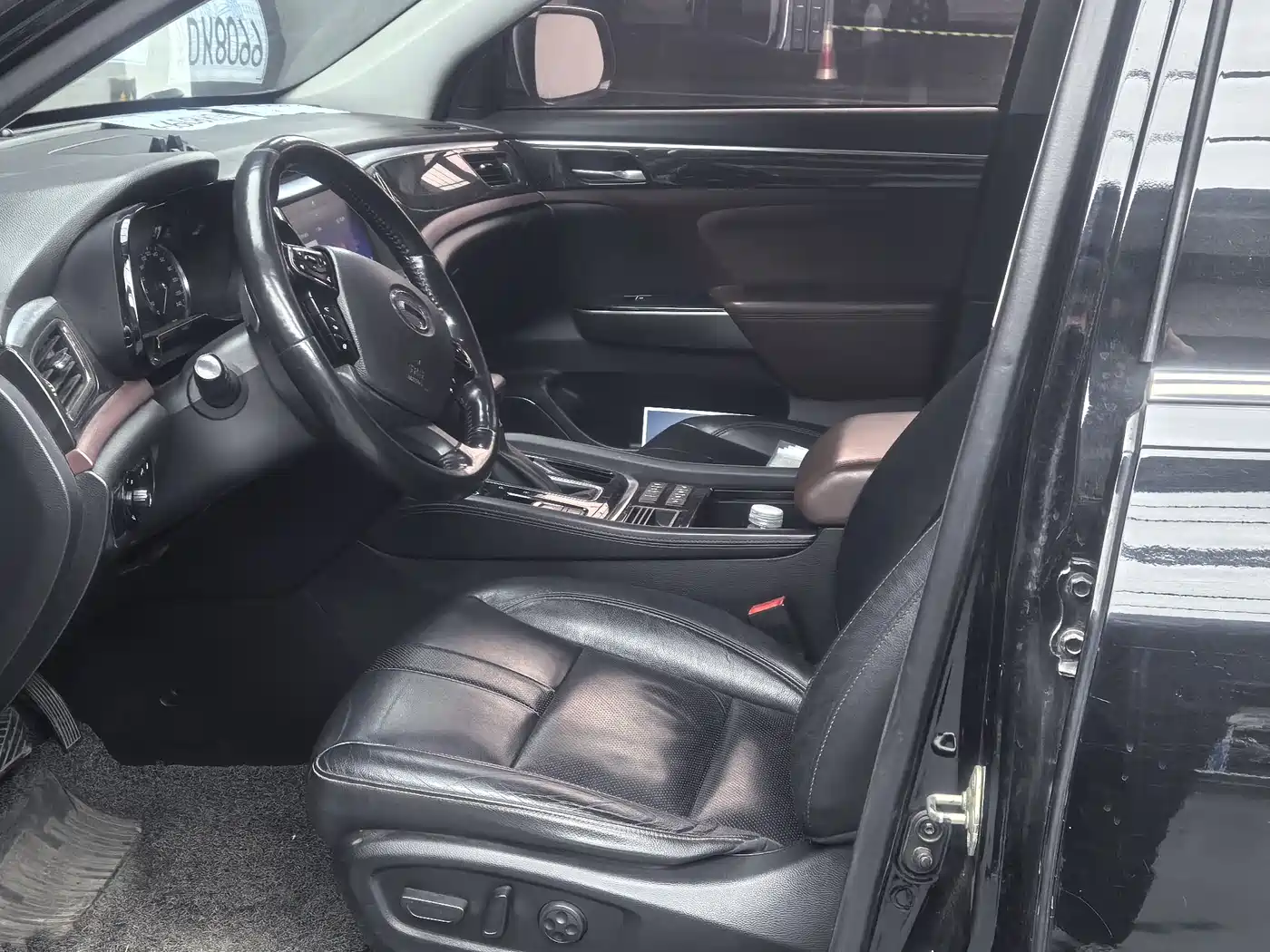 GAC Trumpchi Trumpchi GS8 2017 320T 2WD Luxury Smart Connect (7-seater) фото 7