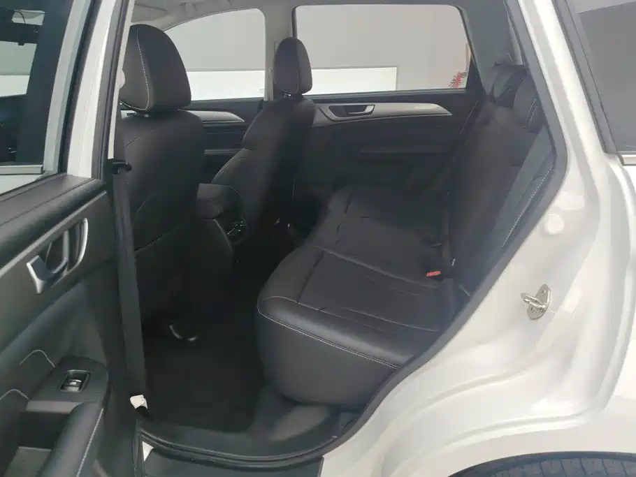 Фото 11 - Haval M6