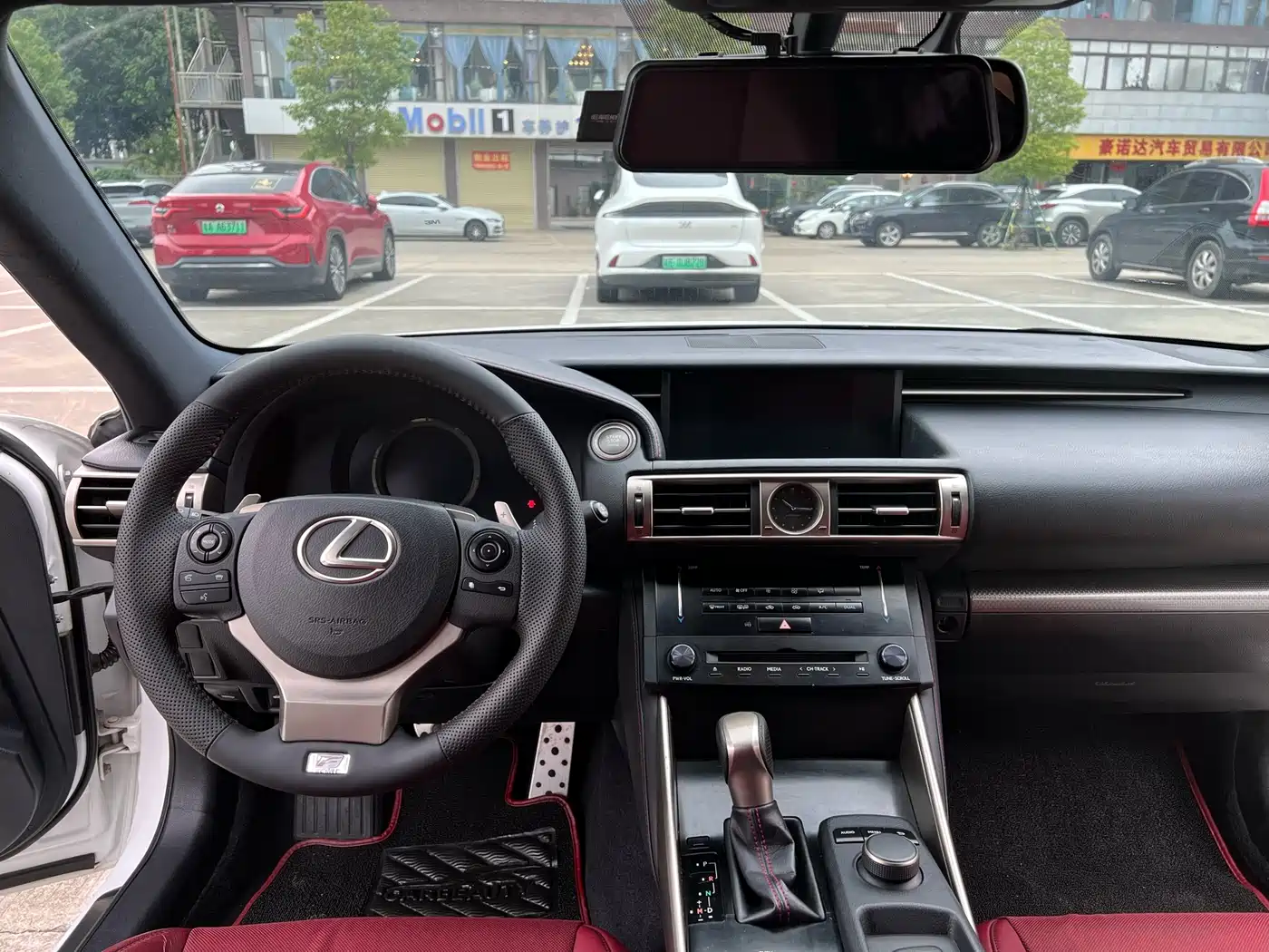 Lexus IS 2013 250 F SPORT фото 17