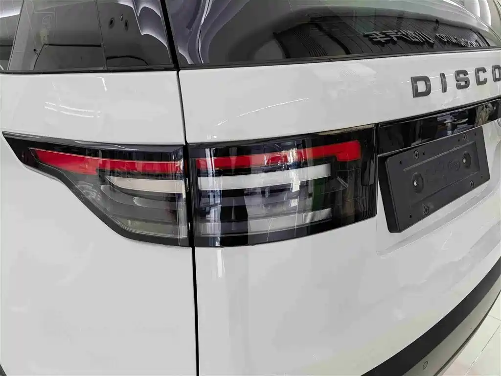 Land Rover Discovery 2020 3.0 SC V6 SE фото 5