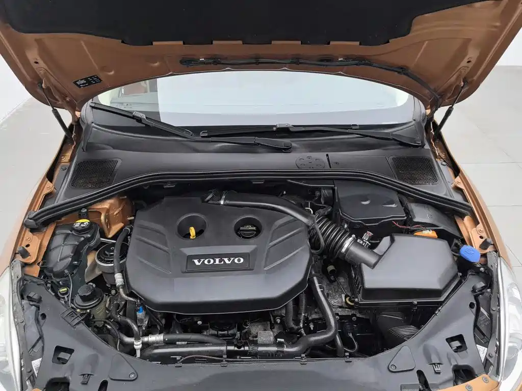 Volvo S60 (Import) 2011 2012 T5 Prestige Edition