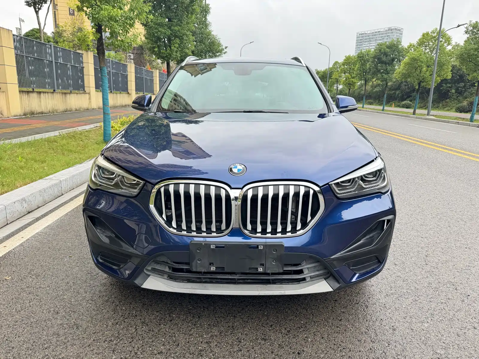 Photo 2 - BMW X1