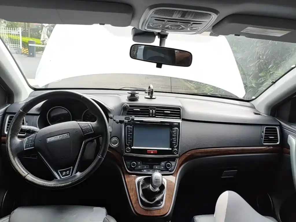 Photo 14 - Haval H6