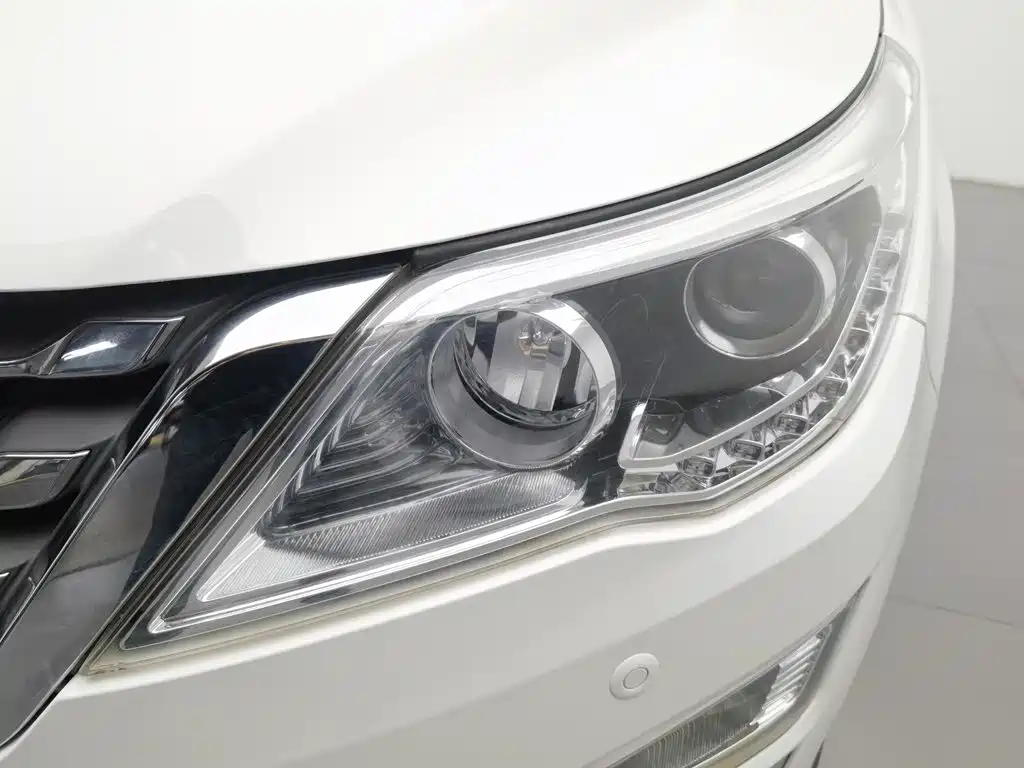 Baojun 560 2017 2016 1.8L Manual Luxury