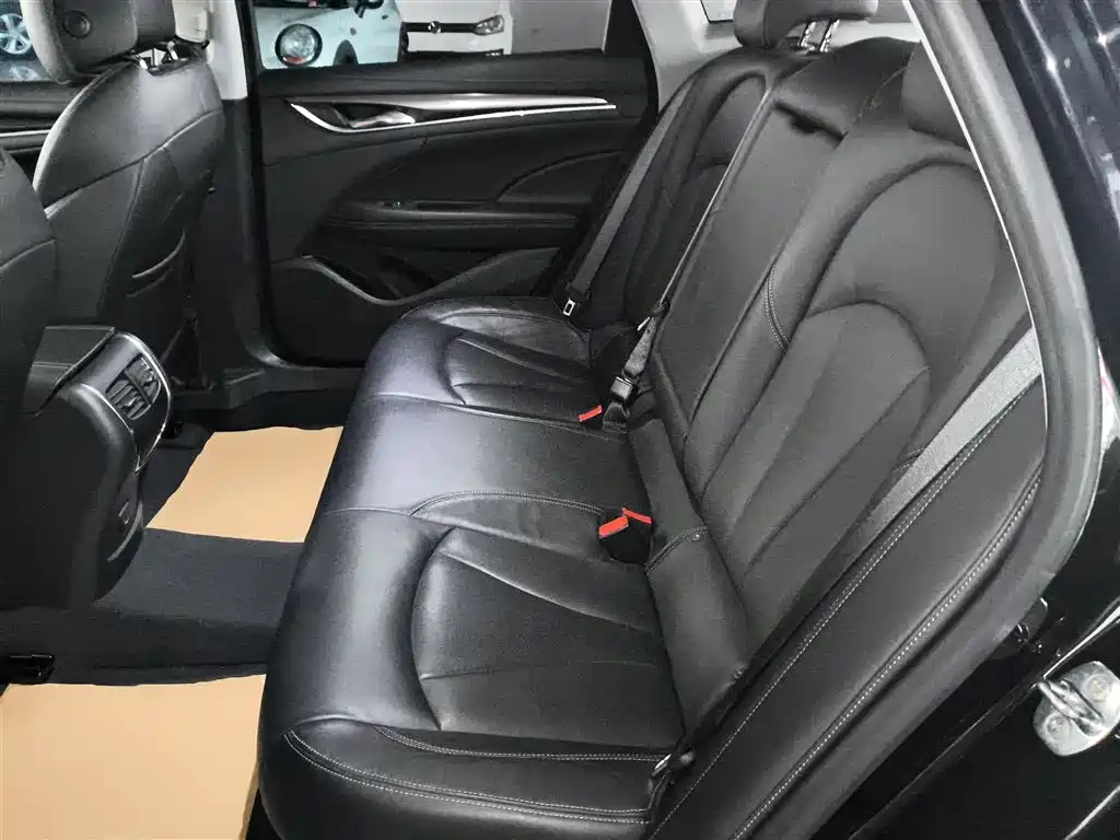 Buick LaCrosse 2018 Model 20T Elite Edition фото 13