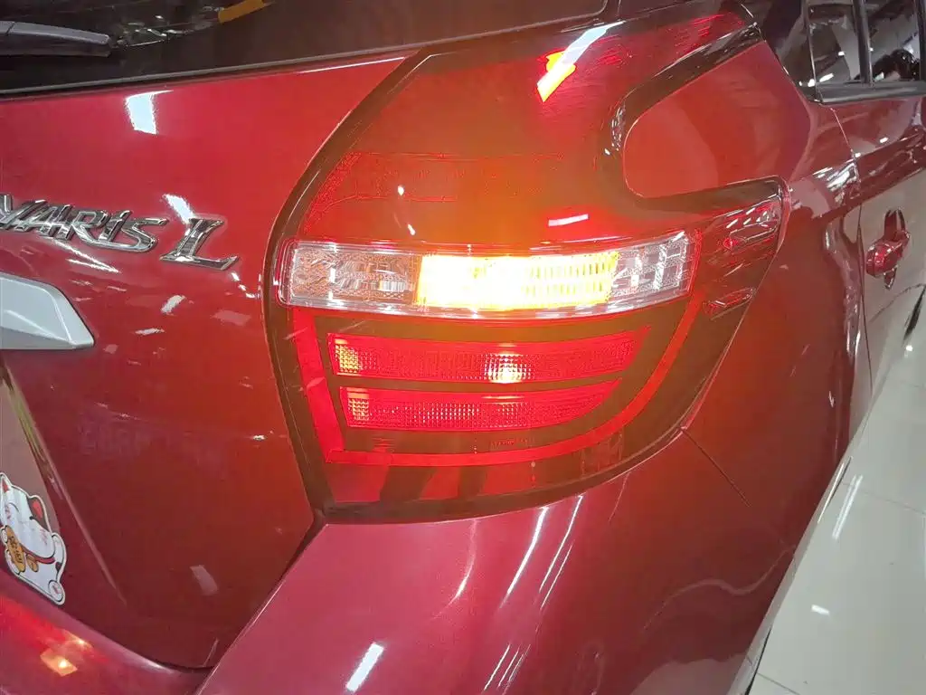 Toyota YARiS L Zhi Xuan 2016 Facelift 1.5E CVT Charming Edition фото 8