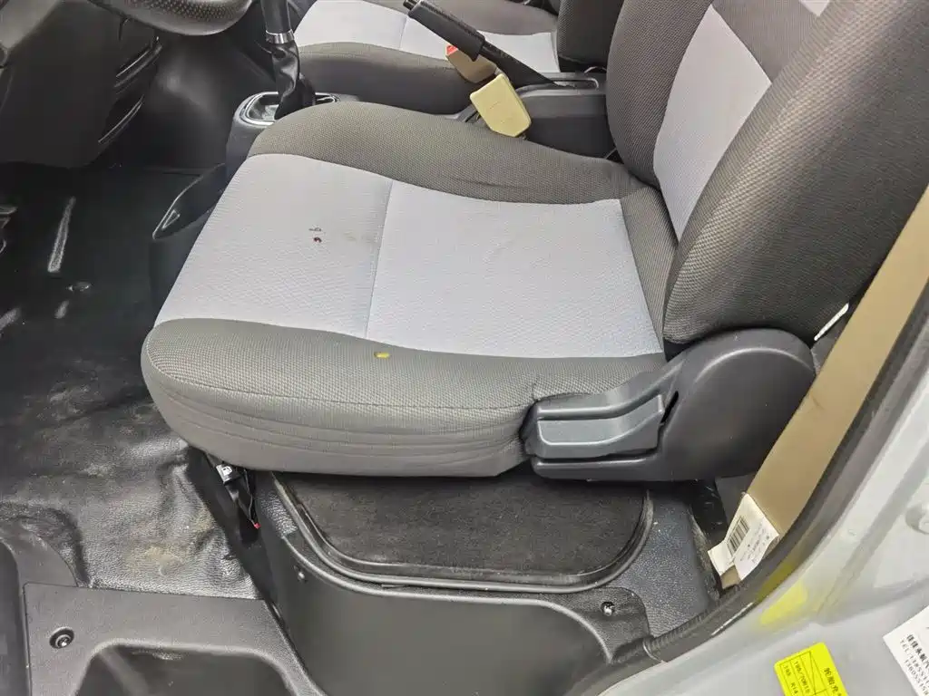 CHANGAN CHANGAN RUIXING M60