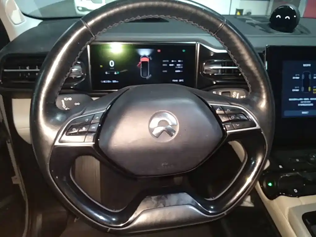 NIO ES8 2019 2018 355KM Base Model 7-Seater Version