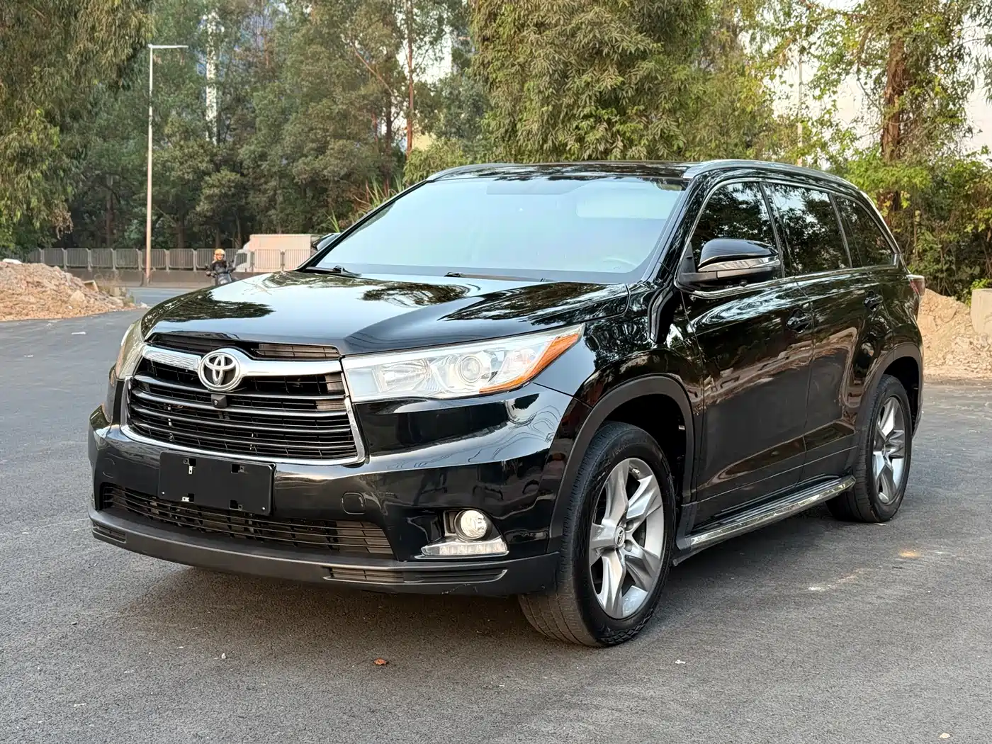 TOYOTA HIGHLANDER