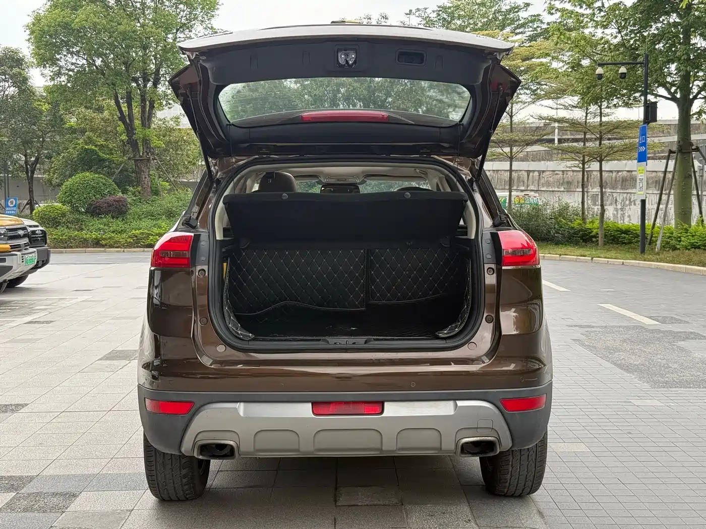 GEELY AUTOMOBILE BOYUE