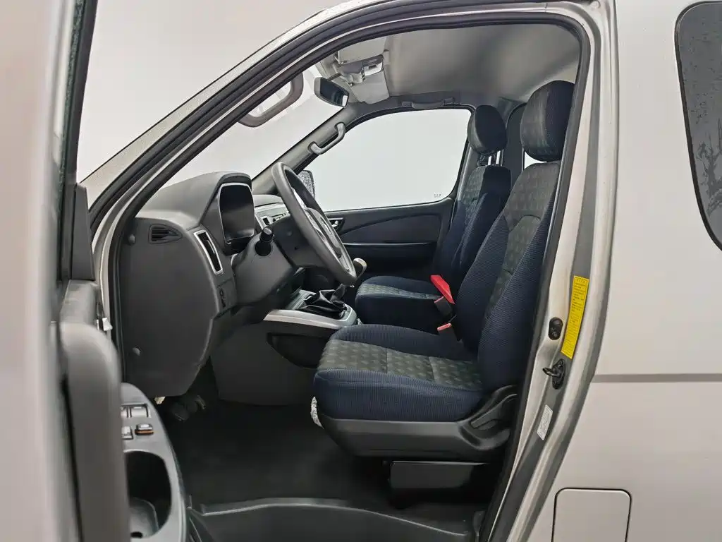 Foton Fengjing G5 2025 2023 2.0L Gasoline Commercial Travel Version Passenger Van 7/9-seater DAN20L