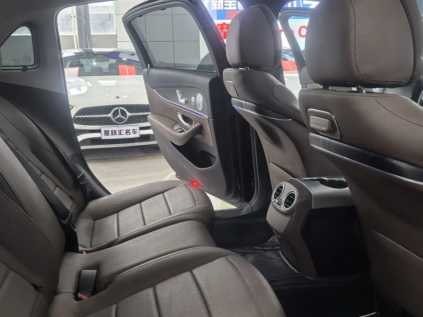Mercedes-Benz E-Class 2020 Facelift E 300 L Exclusive фото 14