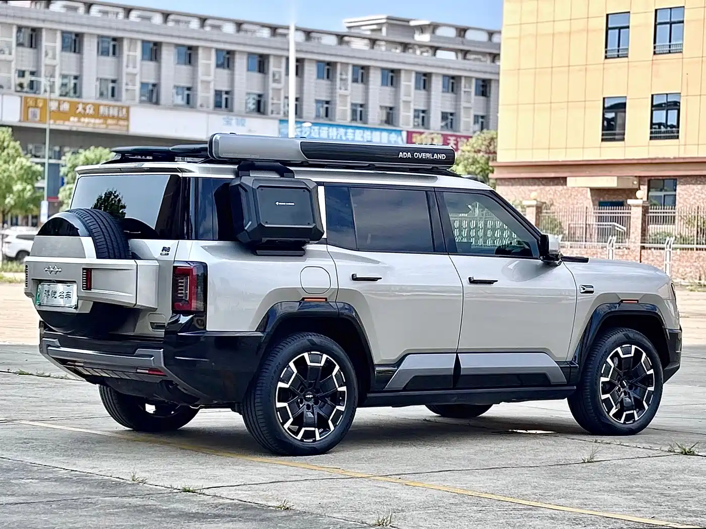 Fang Cheng Bao Leopard 8 2025 2025 Zhiyong Flagship 7-Seater