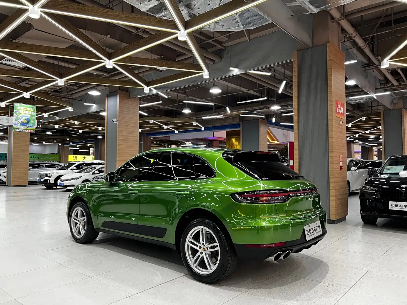 Porsche Macan 2018 Macan 2.0T фото 3