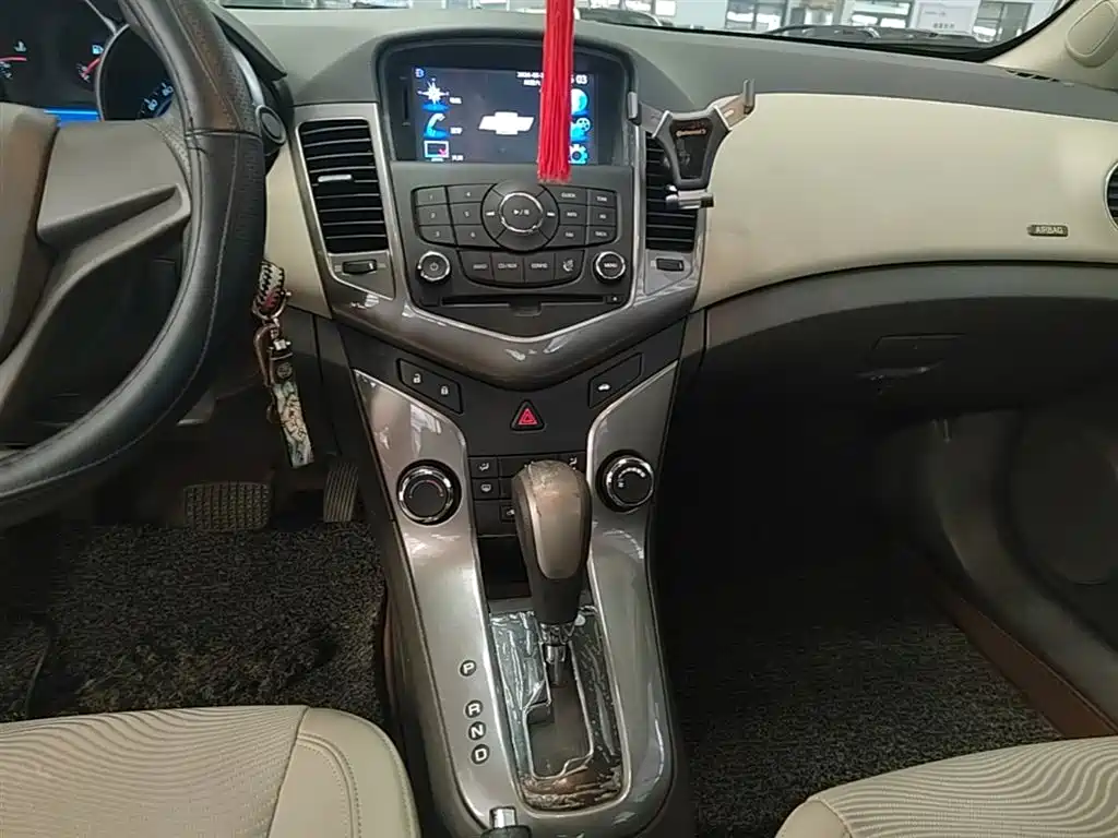 Chevrolet Cruze 2015 1.5L Classic SE AT фото 13