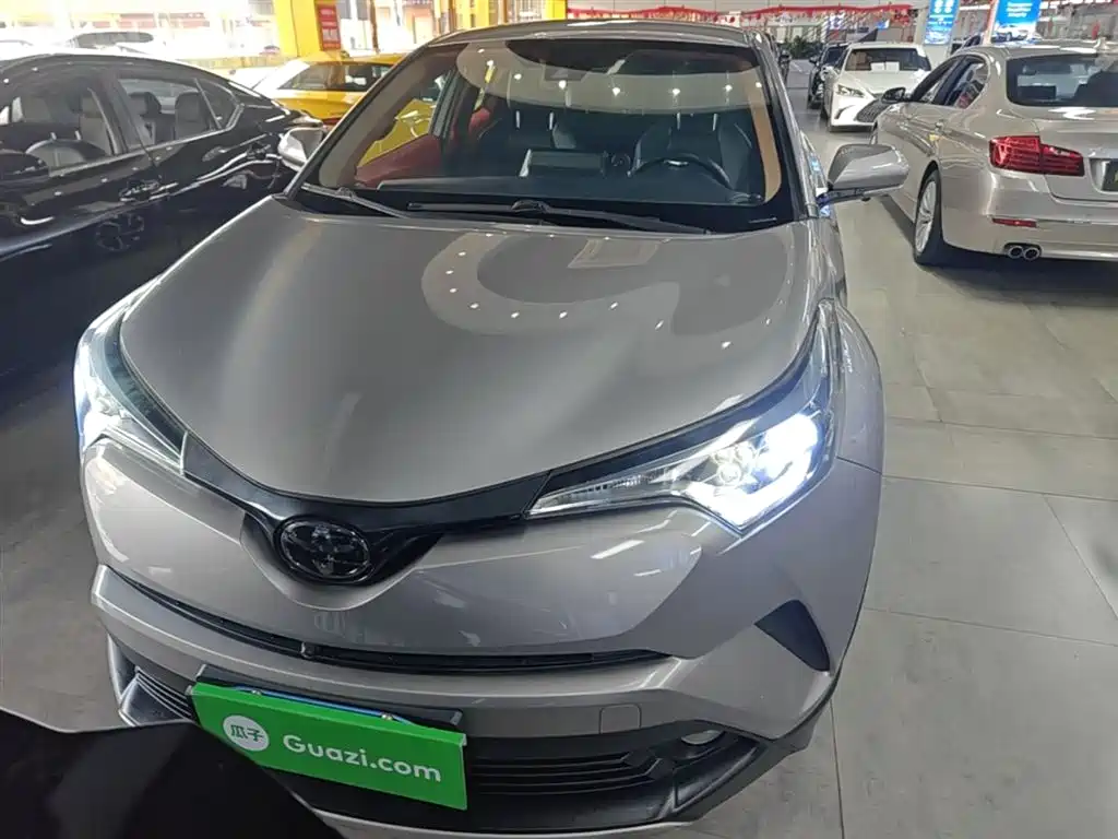 Toyota IZOA 2018 2.0L Yichi Edition China V фото 3