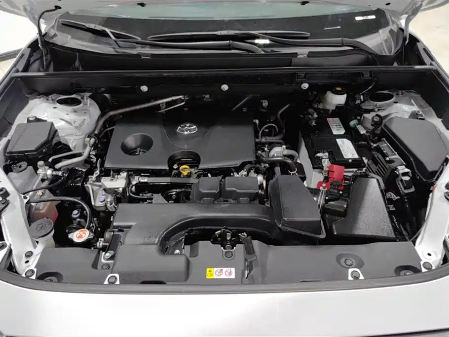 Toyota RAV4 Rongfang 2023 2.0L CVT 2WD Fashion Edition фото 10