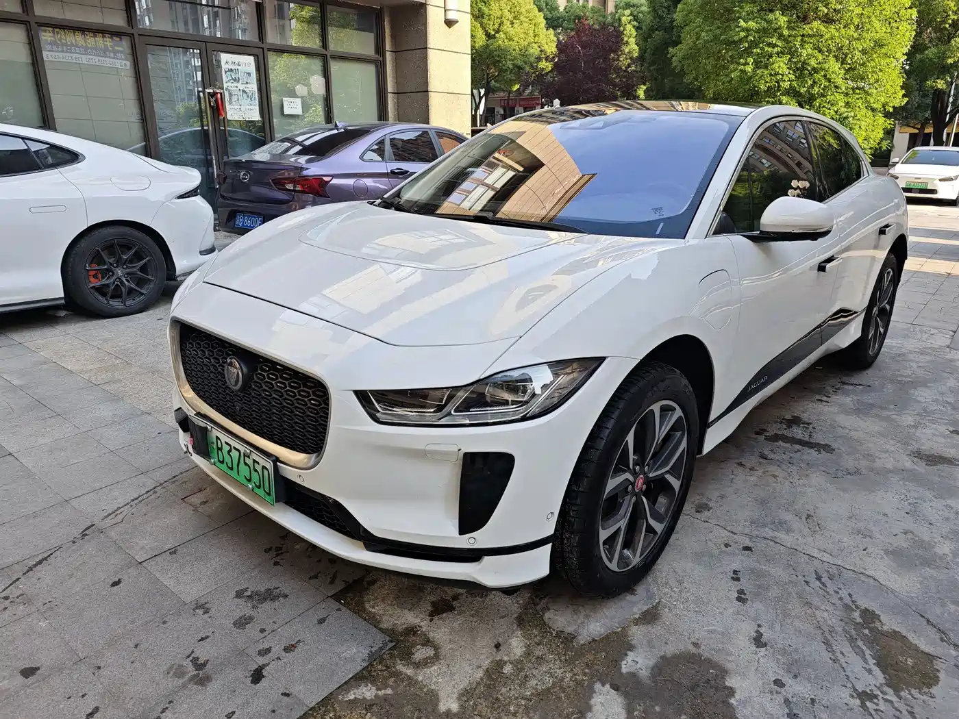 Jaguar I-PACE 2018 EV400 HSE фото 7