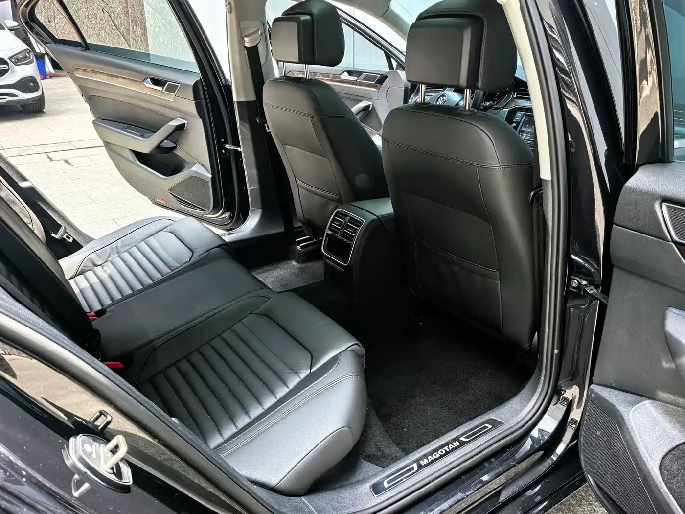 Volkswagen Magotan 2019 330TSI DSG Leading China VI фото 12