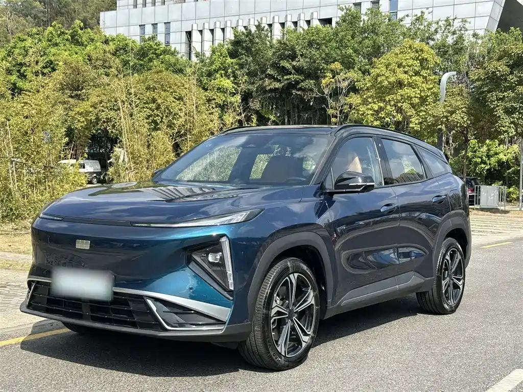 Geely Galaxy Galaxy L7 2025 EM-i 115km Explorer+ Edition фото 2