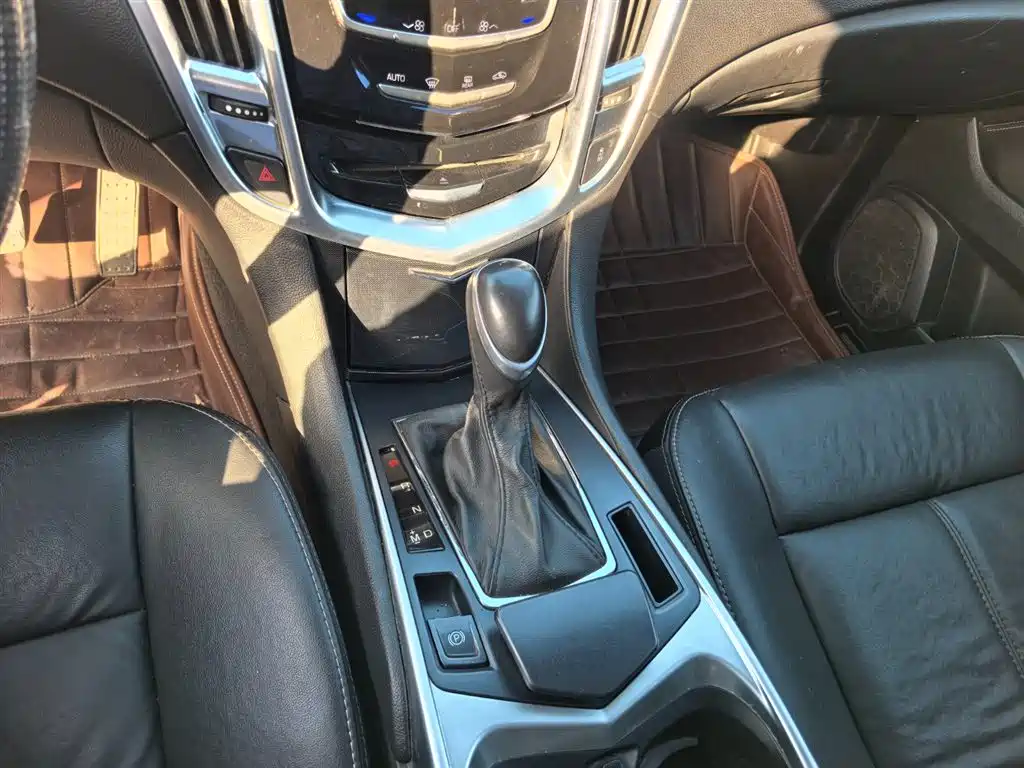Cadillac SRX 2014 3.0L Comfort Model фото 14