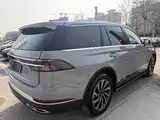Фото 5 - Lincoln Aviator