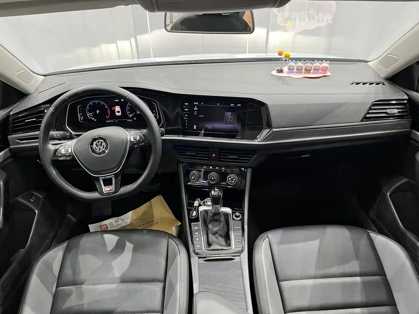 Volkswagen Sagitar 2022 280TSI DSG Surpassing Edition фото 13