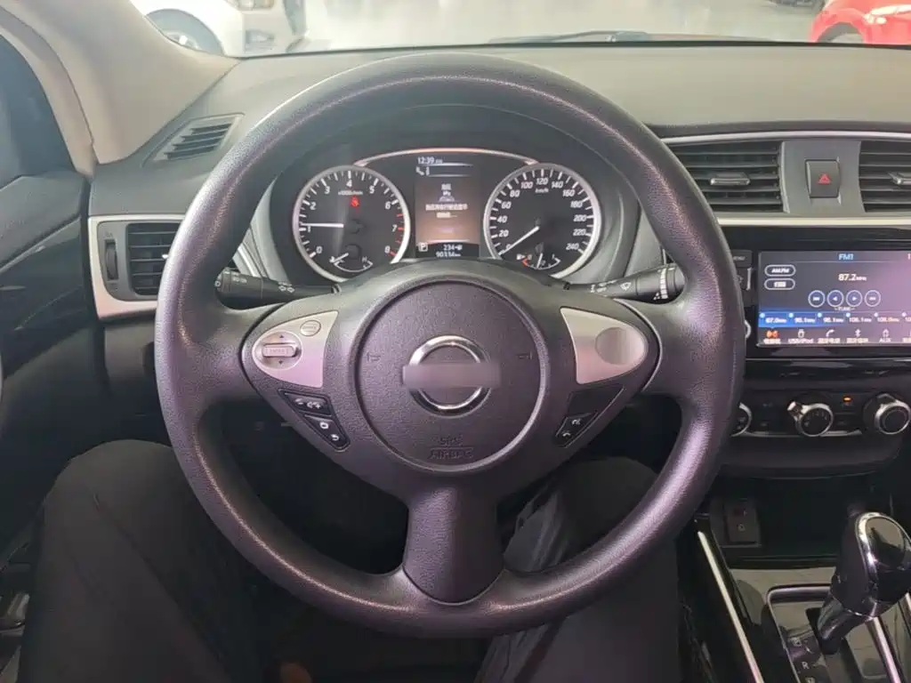 Фото 11 - Nissan Sylphy
