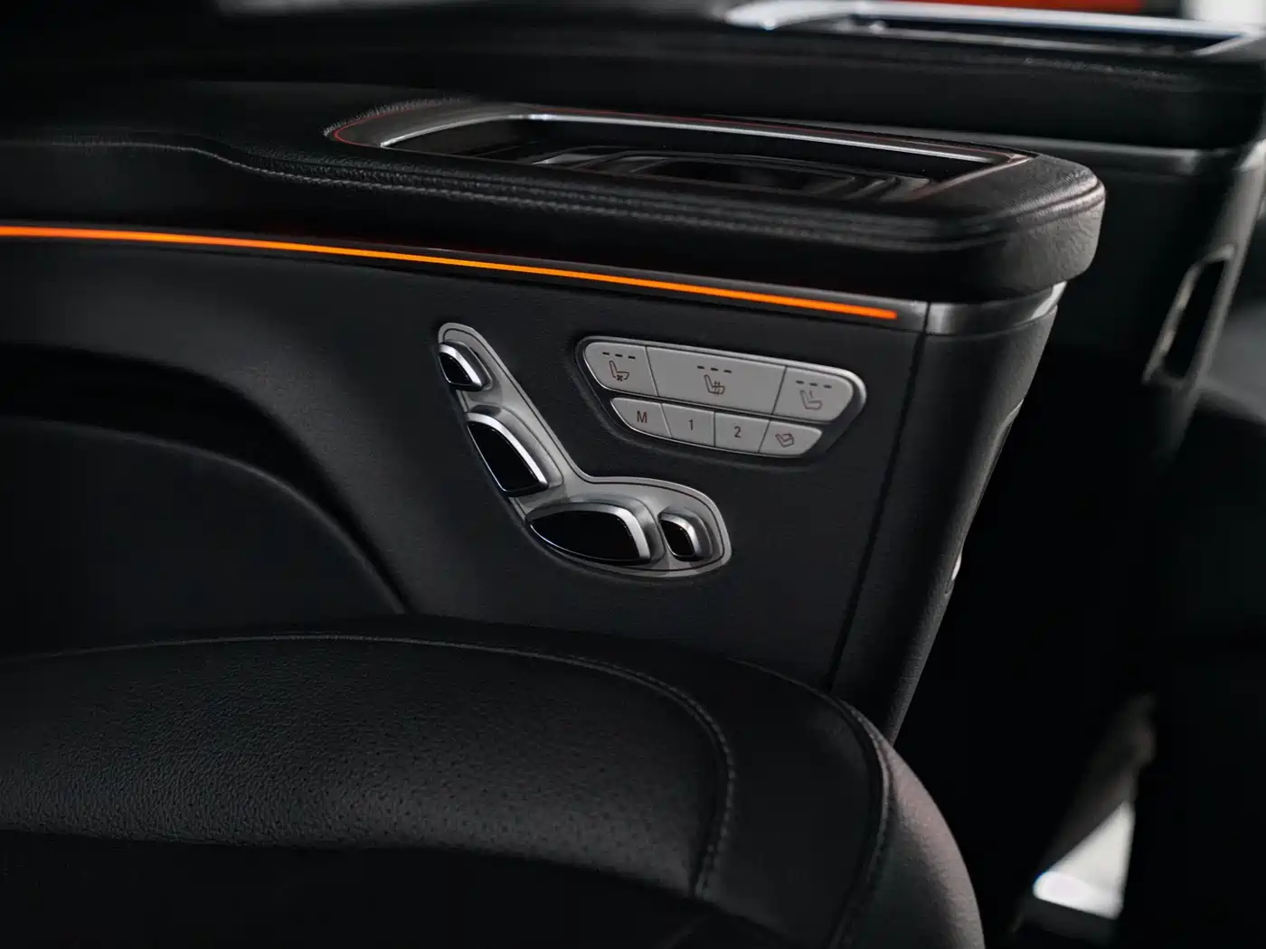 Mercedes-Benz V-Class 2021 V 260 L Long Wheelbase Premium Edition фото 16