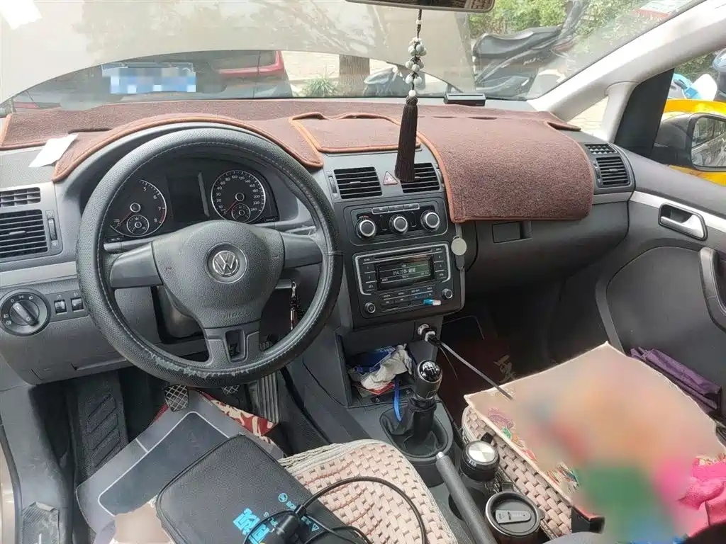 Volkswagen Touran 2015 1.4T Manual Trend Edition 5-seater фото 13