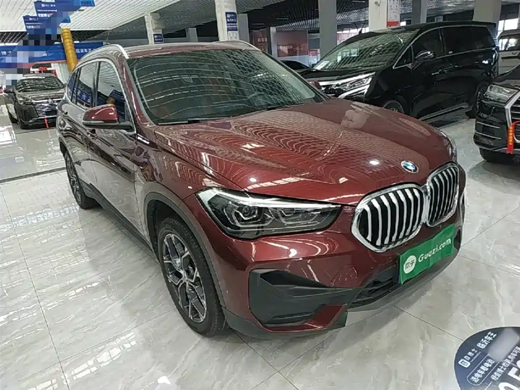 BMW X1 2021 sDrive25Li Leading фото 4