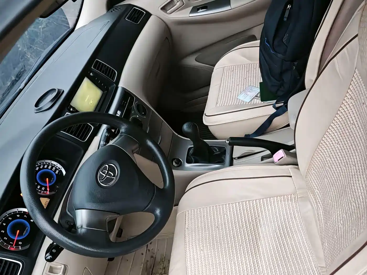 Toyota Corolla 2013 1.6L Manual Excellence Edition фото 9