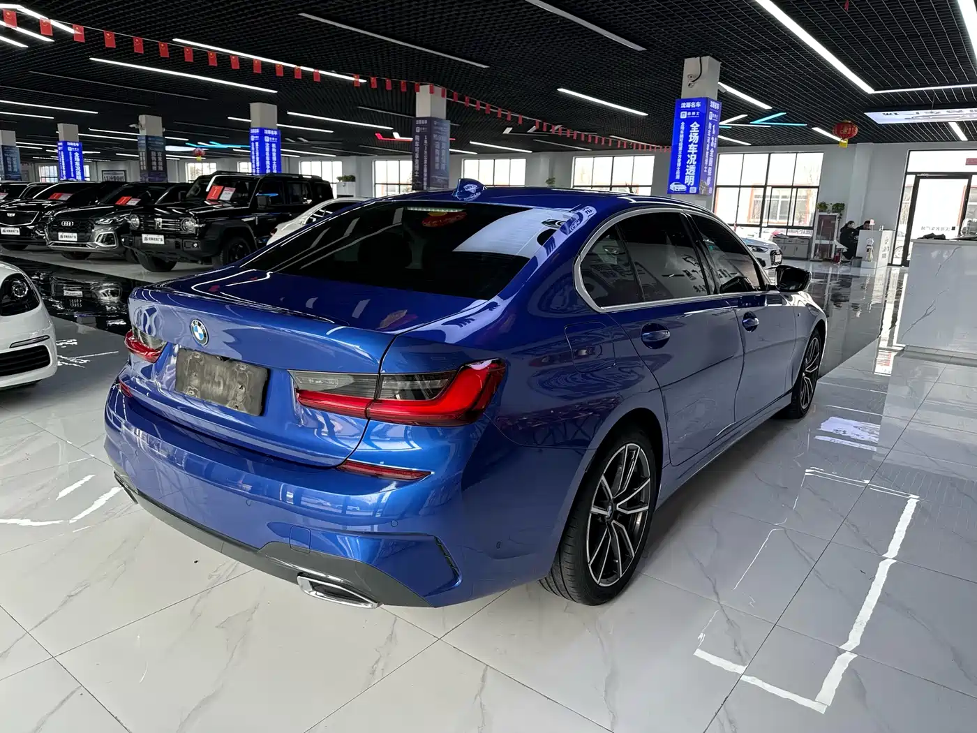 BMW 3 Series 2020 320Li M Sport Package фото 9