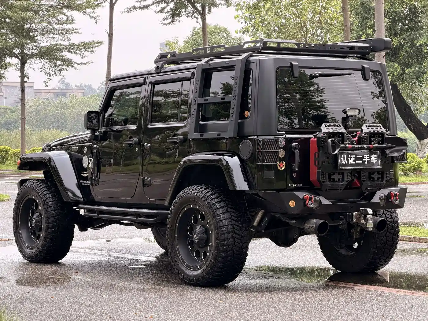 Photo 9 - Jeep Wrangler