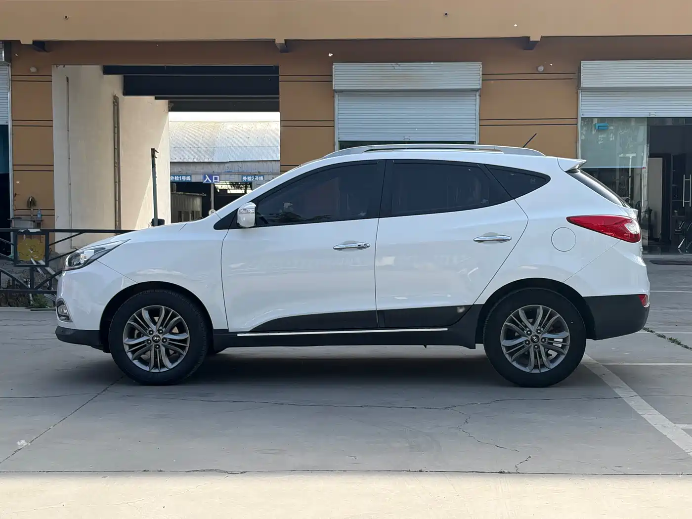 Hyundai Beijing Hyundai ix35 2013 2.0L Auto 2WD Smart GLS China IV фото 15
