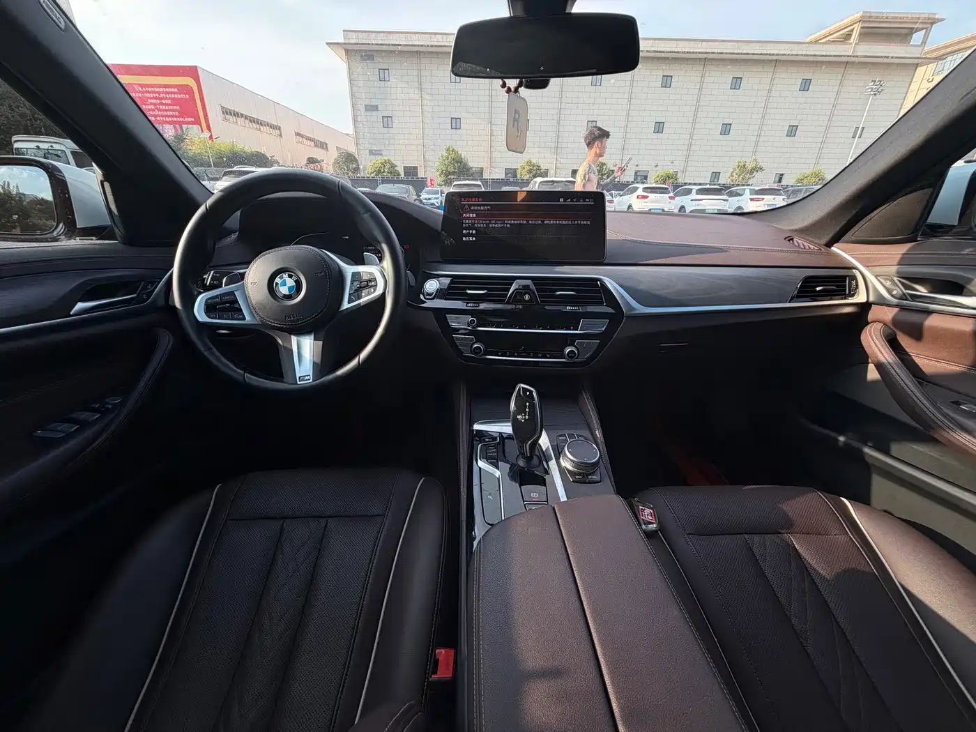 Фото 14 - BMW 5 Series