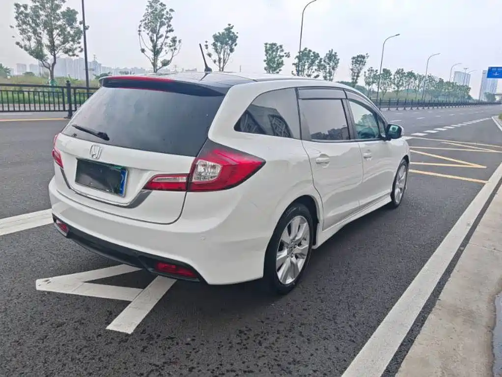 Honda Jade 2014 2013 1.8L Automatic Comfort Edition 5-seater