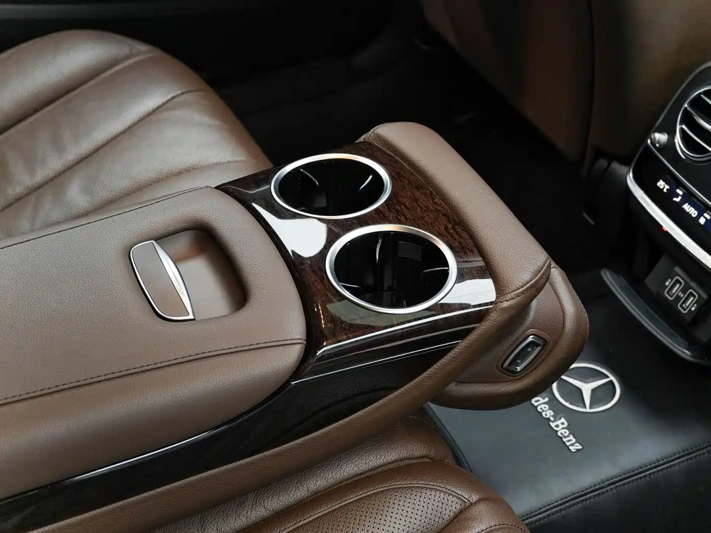 Mercedes-Benz S-Class 2020 S 350 L Business Edition Collector's Version фото 24